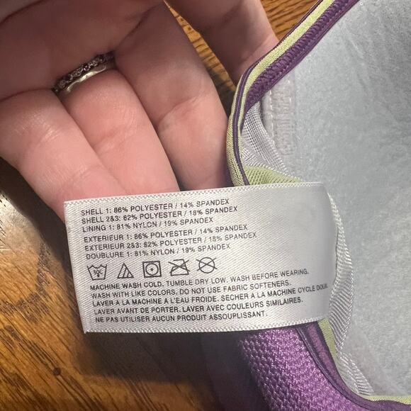 Brooks Moving Comfort Wireless Padded Sports Bra Size Small - Picture 7 of 9